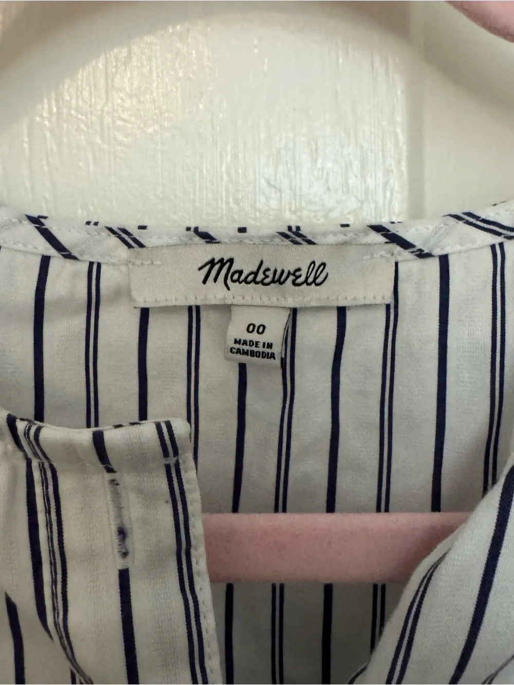 Madewell Puff-Sleeve Button-Up Top in Dark Blue and White Stripes